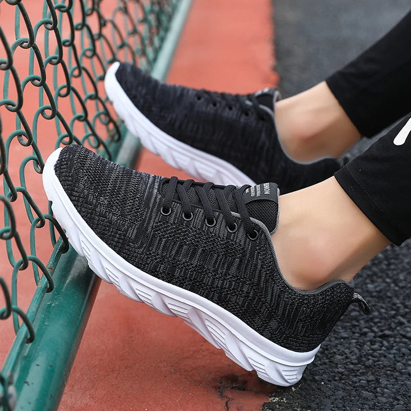MAEDEF 2024 Running Shoes Men Sneakers Fashion Lightweight Trainers Breathable Walking Shoe Outdoor Comfortable Athletic for Men