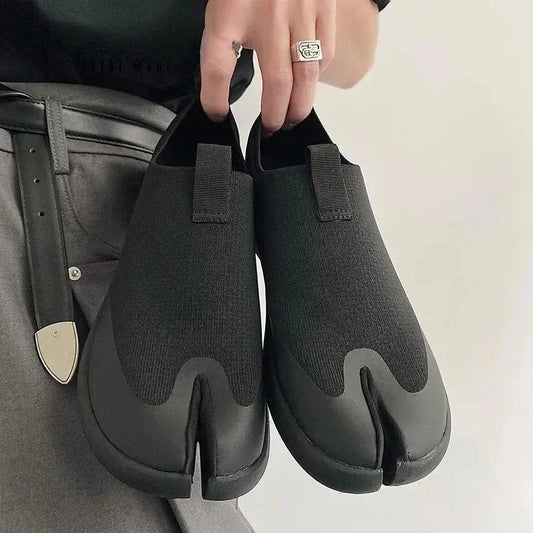 PDMCMS Fashion Lovers Shoes Japanese Style Splitting Toes Casual Shoes High End Soft Sneakers Designer Shoes